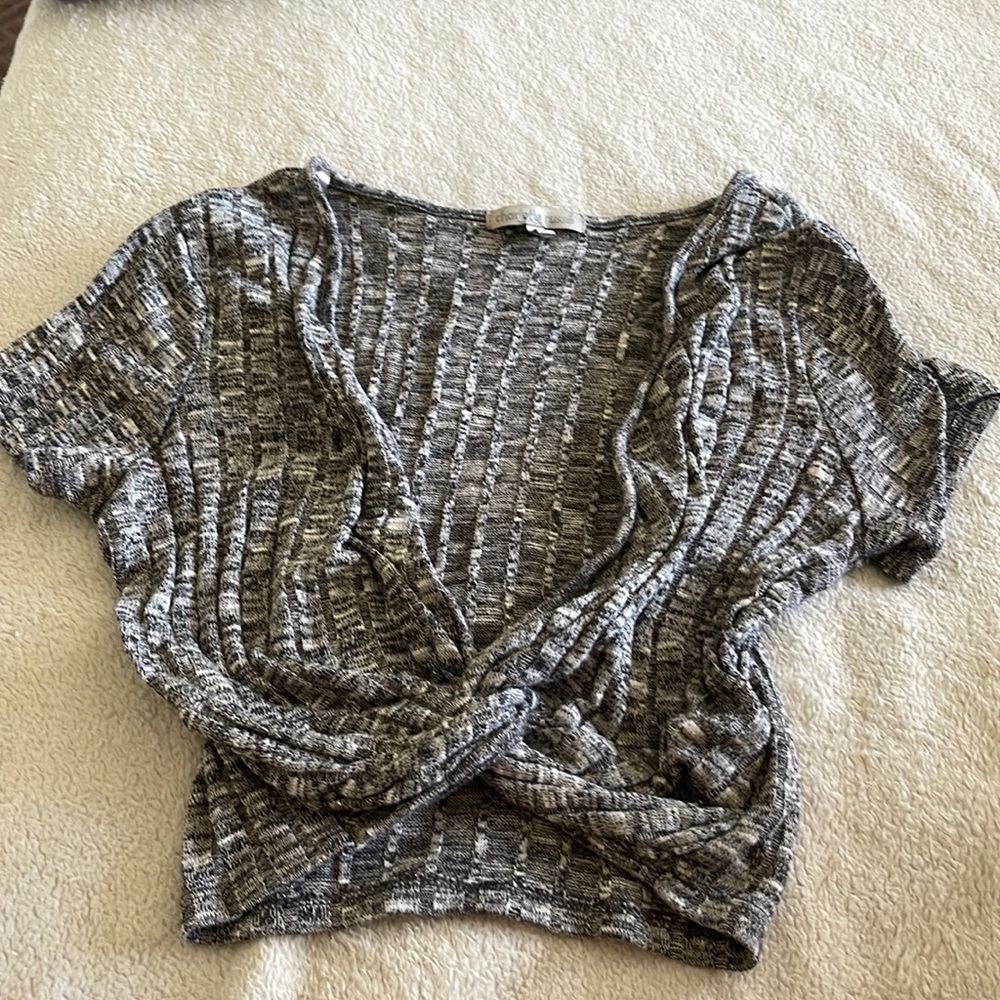 Charlotte Russe small V-neck cropped top